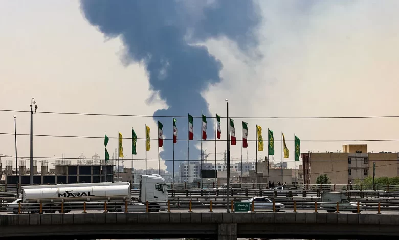 US Weighs Weekend Strike on Iran Amid Rising Tensions: Bloomberg