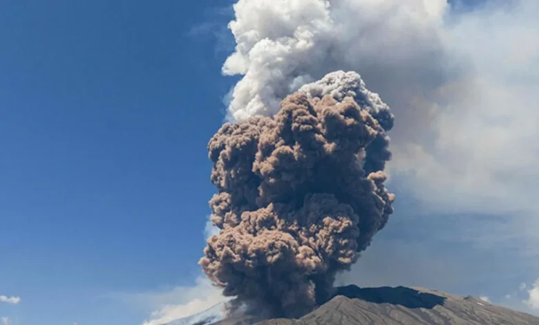 Etna, volcano, eruption, pyroclastic flow, Sicily
