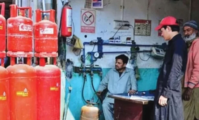 LPG crisis Pakistan, Iran-Israel war, gas imports