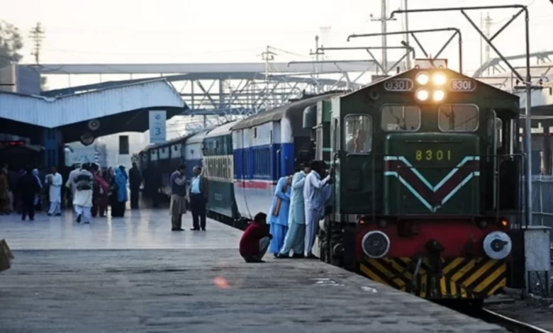 Pakistan Railways, Eid travel discount, affordable train fares